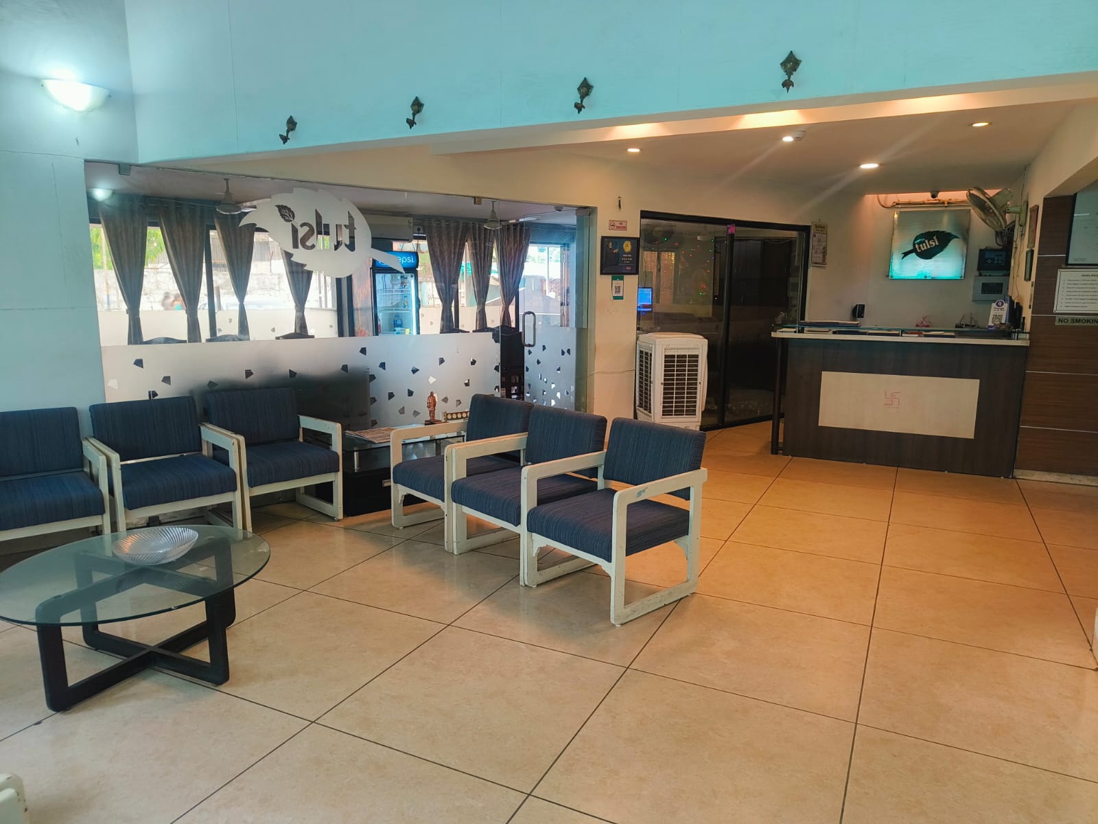 Gallery Right